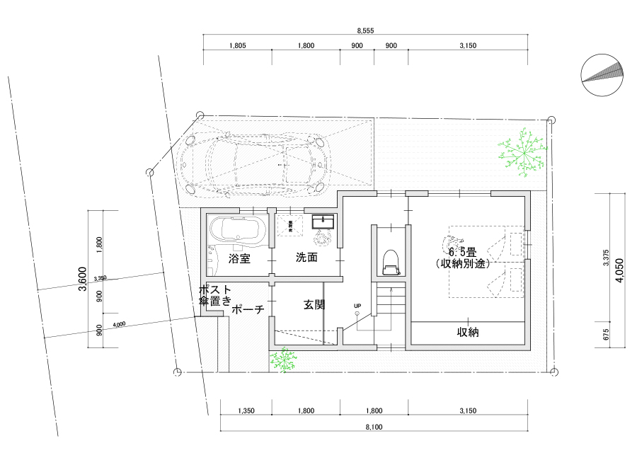 中心に鉄骨階段がある住宅